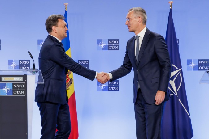 NATO Secretary General Jens Stoltenberg with the Prime Minister of Moldova, Dorin Recean